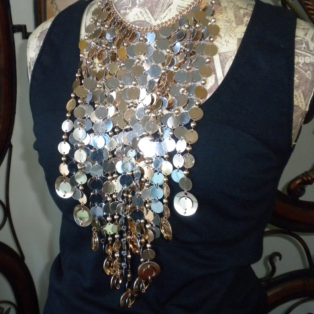 2 Tone Circles Bib Necklace - Picture 1 of 3